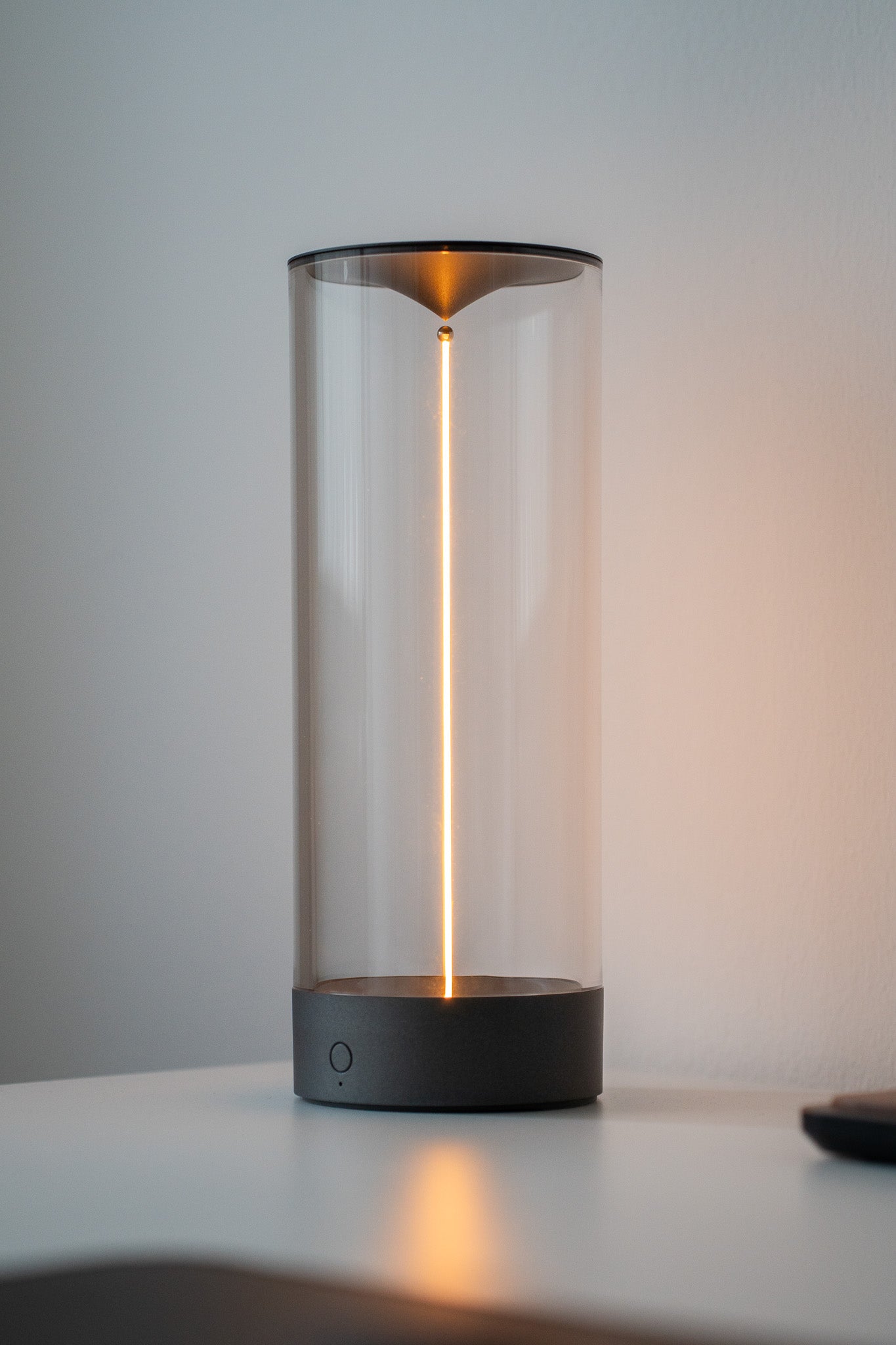 "MagLite Touch" Magnetic Desk Lamp